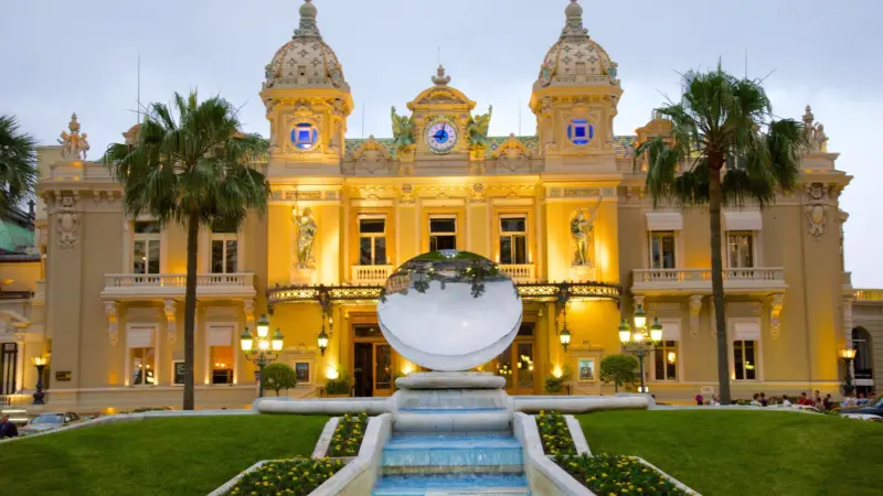 Casino Square in Monte-Carlo — private chauffeur drop-off